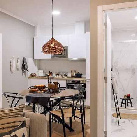 Seba - 2 Bedrooms In Santo Antonio 리스본